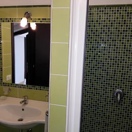 圣巴巴拉公寓 切法卢