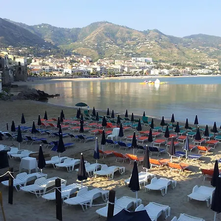 公寓 圣巴巴拉公寓 切法卢