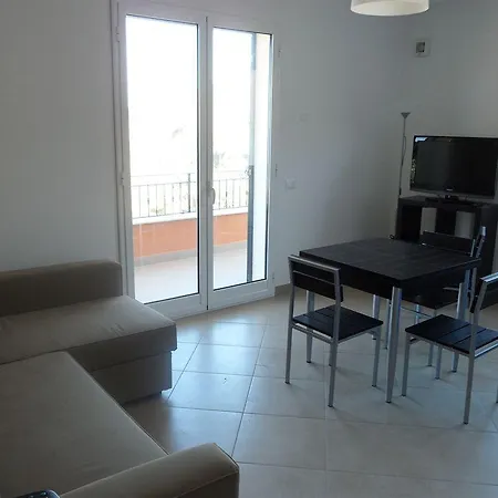 圣巴巴拉公寓 公寓 切法卢