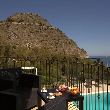 Santa Barbara Apartment
