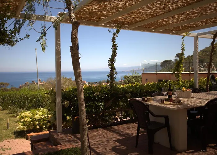 Lägenhet Santa Barbara Cefalù